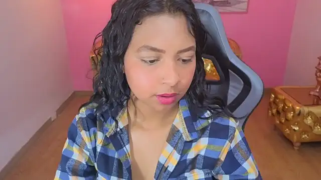 Snapshot of Kristen_black_T chatting on 02/28/26, 07:37 Kristen black T online show from 02/28/26, 07:37