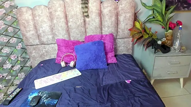 Snapshot of Miis_Beella chatting on 02/28/26, 12:39 Miis Beella online show from 02/28/26, 12:39