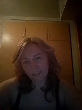 Snapshot of ChristinaYork chatting on 04/17/26, 06:33 ChristinaYork online show from 04/17/26, 06:33