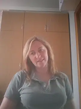 Snapshot of ChristinaYork chatting on 04/20/26, 02:31 ChristinaYork online show from 04/20/26, 02:31