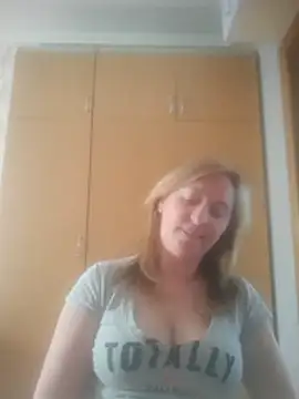 Snapshot of ChristinaYork chatting on 05/04/26, 02:24 ChristinaYork online show from 05/04/26, 02:24