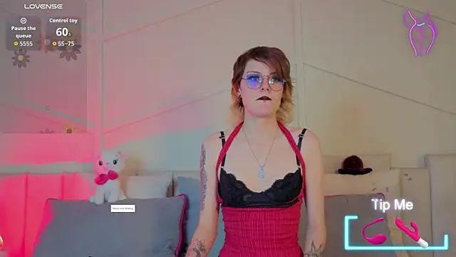 Snapshot of Rossie_huntt chatting on 03/03/26, 01:28 Rossie huntt online show from 03/03/26, 01:28