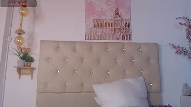 Rommen N Zoe online show from 06/12/26, 09:46