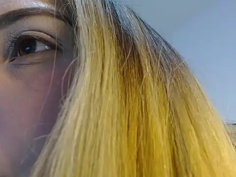 Snapshot of latin_bunnyfun chatting on 03/29/26, 09:37 latin bunnyfun online show from 03/29/26, 09:37