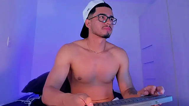 THADEO KING2 online show from 04/11/26, 01:37