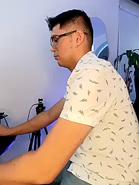 ritzabeth daniel online show from 03/05/26, 02:40