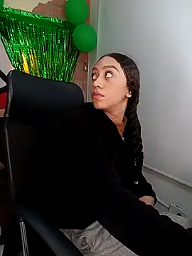 ritzabeth daniel online show from 04/05/26, 09:12