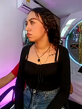 ritzabeth daniel online show from 04/17/26, 02:36