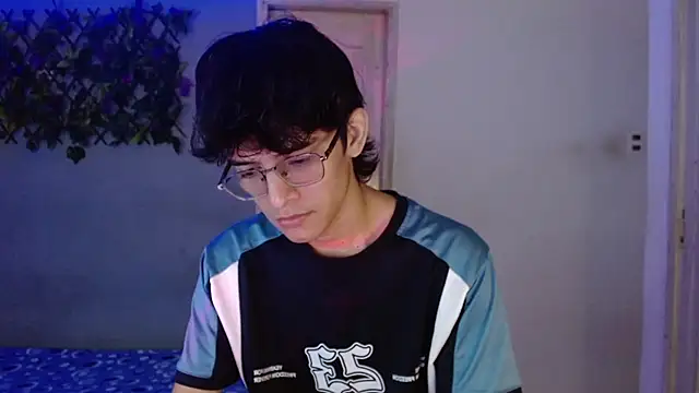 noah millerx online show from 03/13/26, 04:41