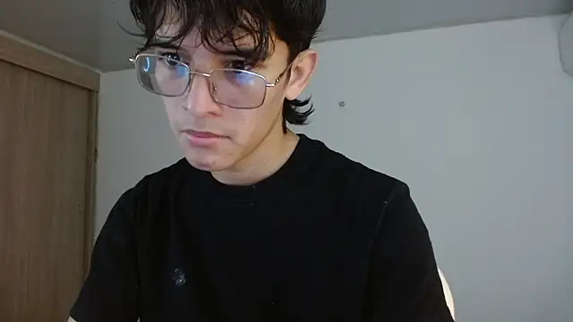 noah millerx online show from 06/21/26, 09:28