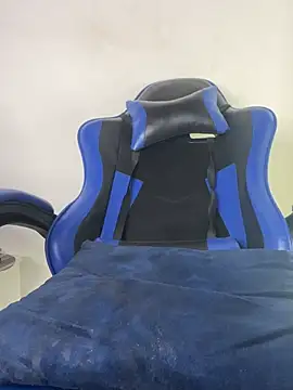 Maddie 7 online show from 03/02/26, 05:08