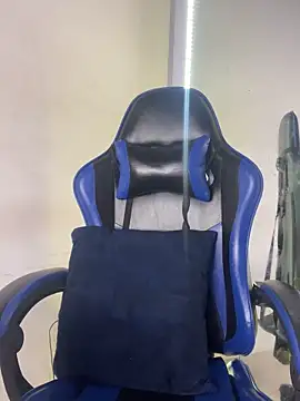 Maddie 7 online show from 04/12/26, 03:00