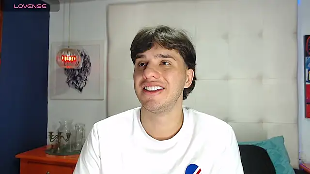 EXCLUSIVE8 online show from 03/24/26, 05:01