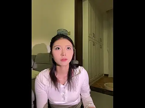 Y--F--LOVE online show from 03/03/26, 12:55