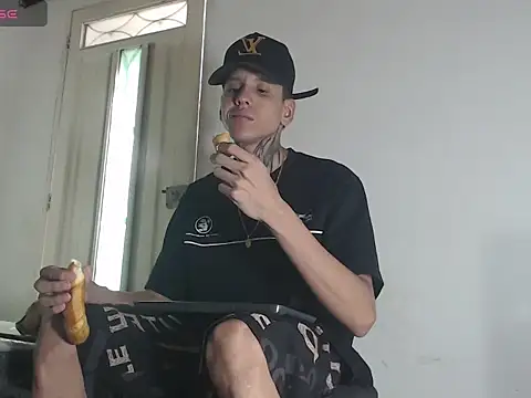 gabriel reyes21 online show from 07/03/26, 12:33