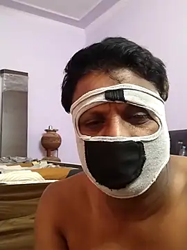 Snapshot of chandan19812 chatting on 05/05/26, 12:24 chandan19812 online show from 05/05/26, 12:24