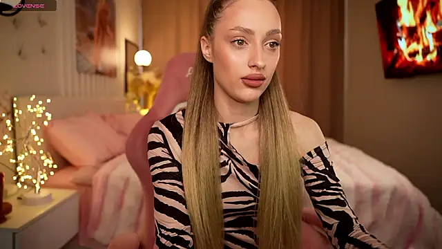 Mila Murr online show from 03/11/26, 04:07