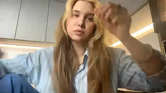 Snapshot of ShariLappas chatting on 02/28/26, 10:16 ShariLappas online show from 02/28/26, 10:16