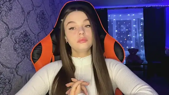 Snapshot of AkikoAnkrom chatting on 03/02/26, 04:47 AkikoAnkrom online show from 03/02/26, 04:47