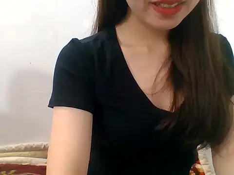 kiraa-007 online show from 05/18/26, 01:17