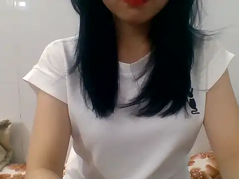 Snapshot of kiraa-007 chatting on 06/20/26, 04:21 kiraa-007 online show from 06/20/26, 04:21