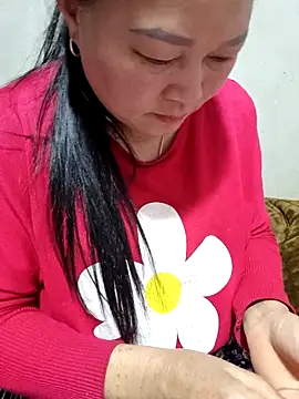 Snapshot of phay79 chatting on 02/28/26, 10:05 phay79 online show from 02/28/26, 10:05