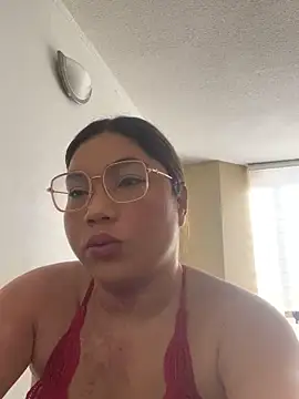 WHITEWOMEN 2 online show from 03/09/26, 01:48