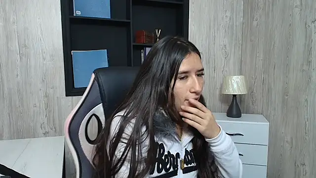LilyRossi  online show from 05/15/26, 01:51