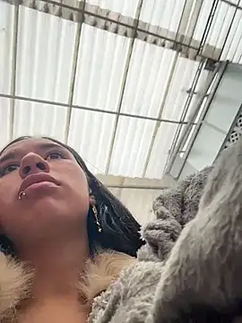 LilyRossi  online show from 06/18/26, 11:58
