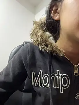 LilyRossi  online show from 07/02/26, 12:44
