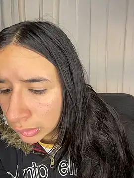 LilyRossi  online show from 07/11/26, 12:52