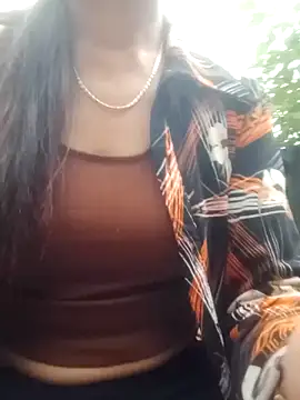 Snapshot of Malisa-aa chatting on 05/14/26, 11:33 Malisa-aa online show from 05/14/26, 11:33
