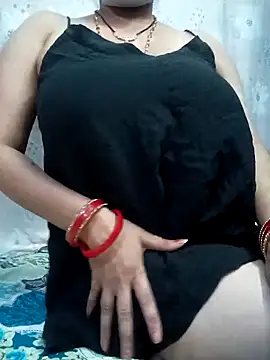 Snapshot of DiyaBaby-11 chatting on 03/25/26, 07:58 DiyaBaby-11 online show from 03/25/26, 07:58