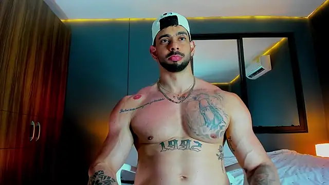 massimo visconti online show from 04/05/26, 12:41