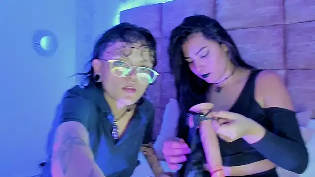 CaliferAndAurora online show from 03/30/26, 03:51