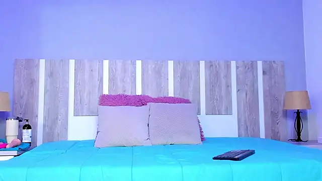 EmilySearss online show from 04/06/26, 07:26