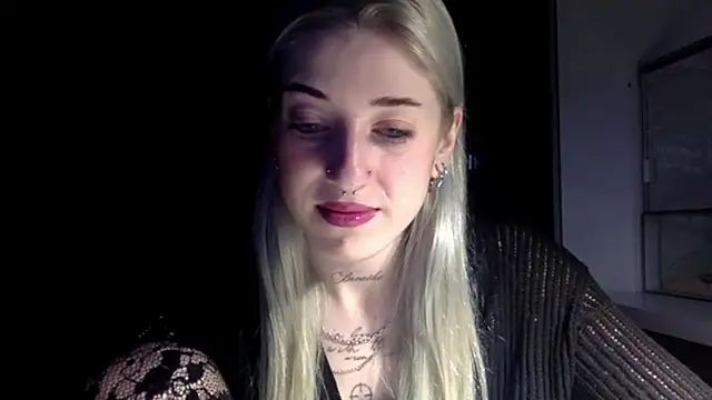 Snapshot of EmmyWet chatting on 03/02/26, 04:47 EmmyWet online show from 03/02/26, 04:47