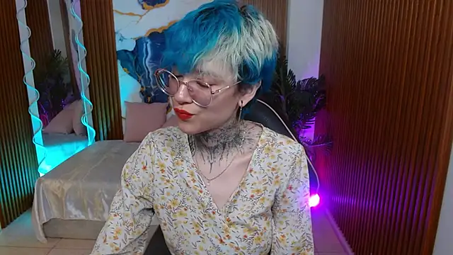 Lyra tay online show from 03/05/26, 07:10