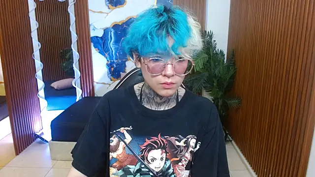 Lyra tay online show from 04/07/26, 07:03