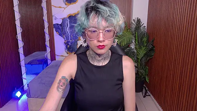 Lyra tay online show from 06/01/26, 07:04