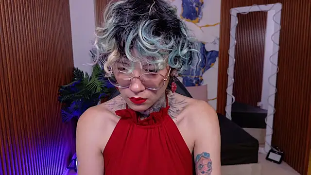 Snapshot of Lyra_tay chatting on 07/19/26, 01:37 Lyra tay online show from 07/19/26, 01:37