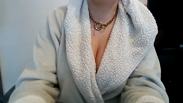 StaceyXOXO online show from 04/11/26, 10:30