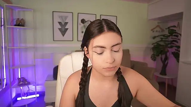 MandyCollins online show from 04/16/26, 11:44