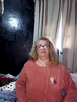 momismilf544 online show from 05/10/26, 04:45