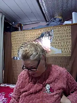 momismilf544 online show from 05/16/26, 01:32