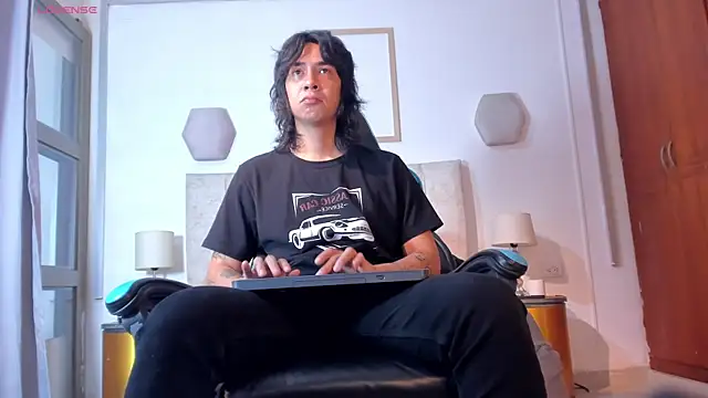 Snapshot of so_pop chatting on 03/03/26, 02:01 so pop online show from 03/03/26, 02:01