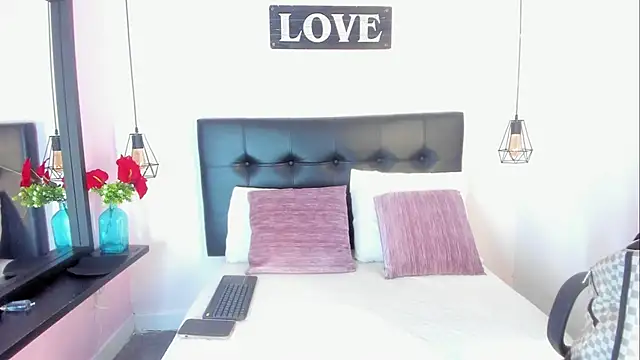 KatallelaMurillo online show from 04/16/26, 12:28