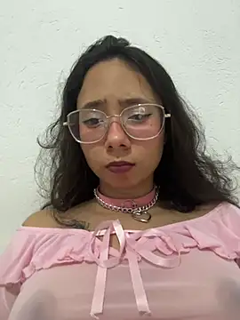 Aliciaa-petite online show from 05/29/26, 03:59