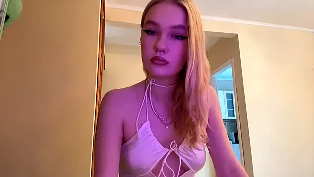 Snapshot of RimyPlaza chatting on 03/03/26, 12:06 RimyPlaza online show from 03/03/26, 12:06