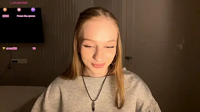 Anika Socutehe online show from 04/29/26, 06:47